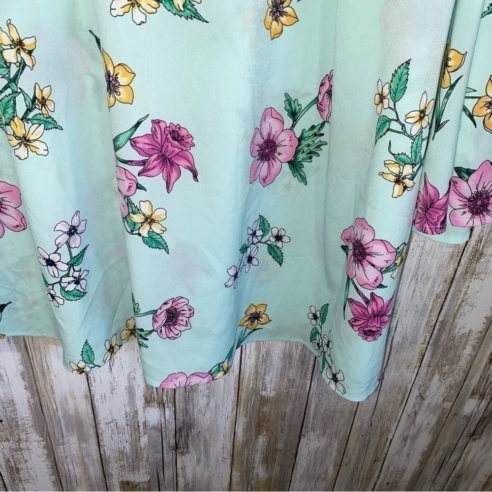 Lane Bryant Floral Chiffon Tiered Bell Sleeve Blouse Blue Pink - Picture 3 of 6